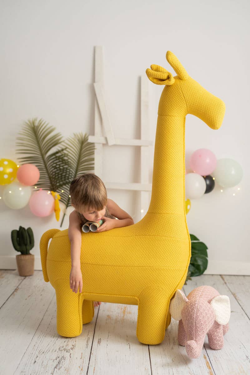 Crochetts - PLUSH GIRAFFE MAXI SEAT - Image 4